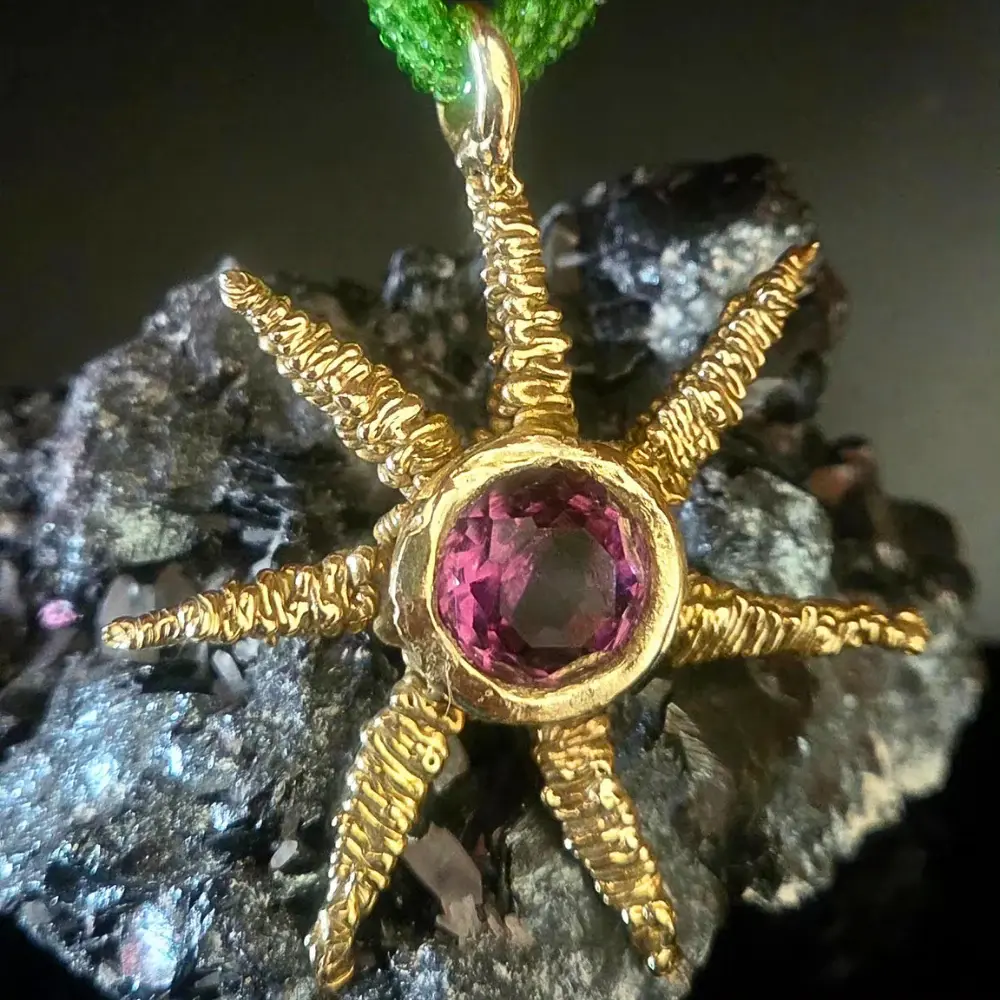 Starlight, Bronzo e ametista