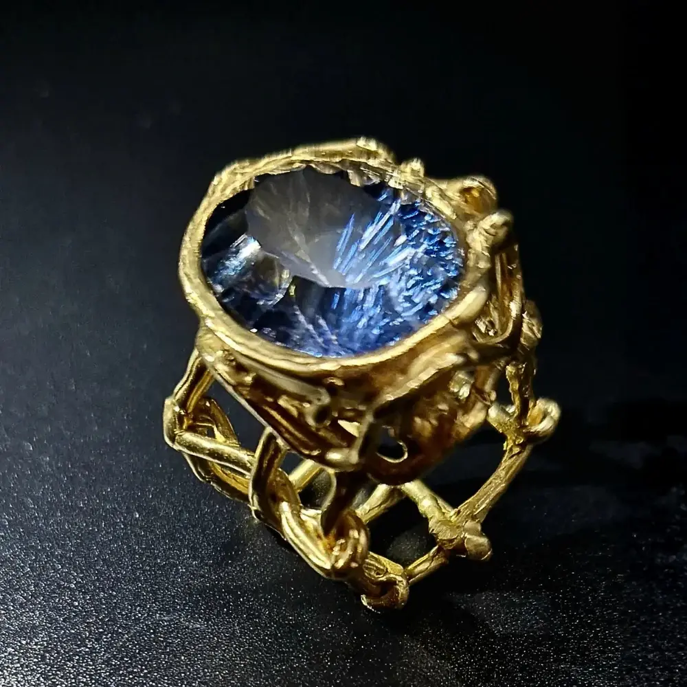Topazio blu, Bronzo giallo, Topazio blu