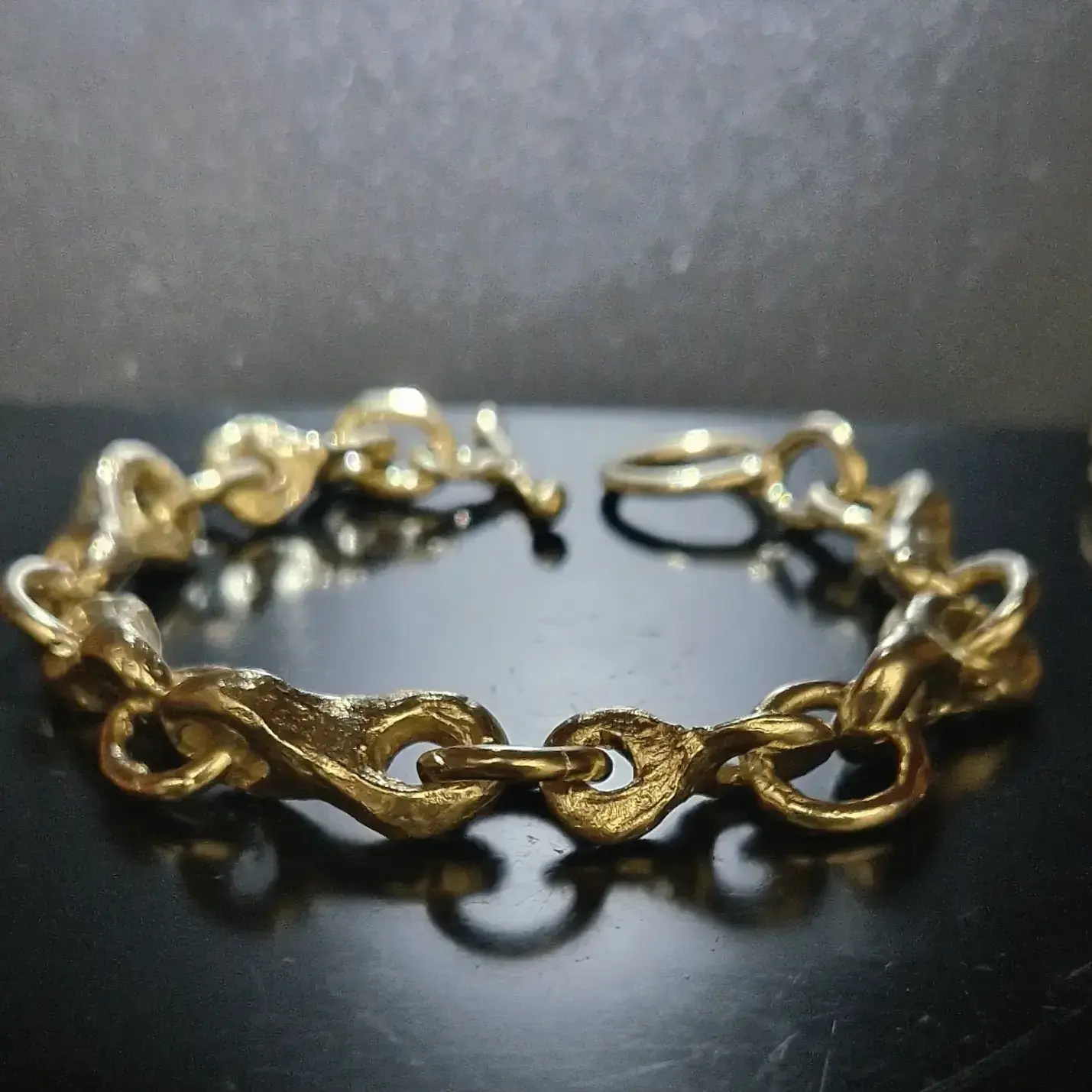 Infinito, Bronzo