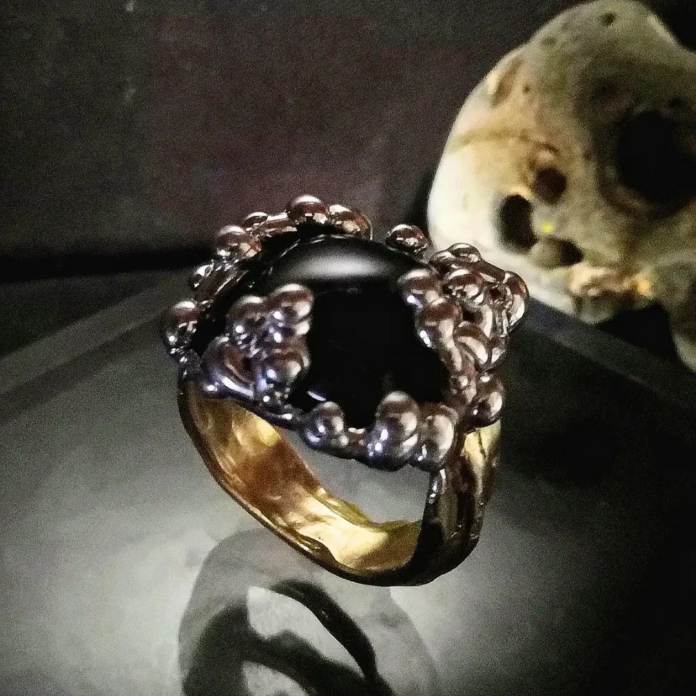 Ossidiana, Bronzo giallo e argento, Ossidiana